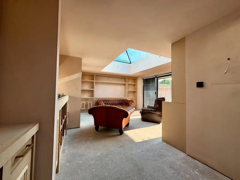 newly-built-bespoke-garden-room-hullbridge-essex