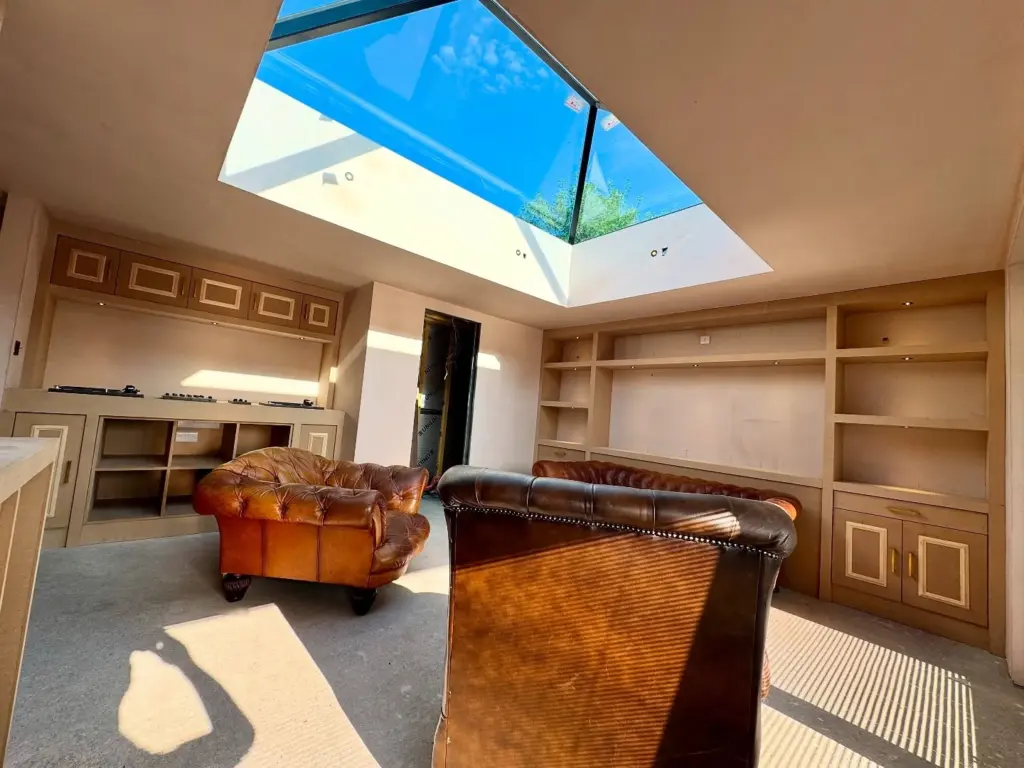 spacious-garden-room-built-hullbridge-essex